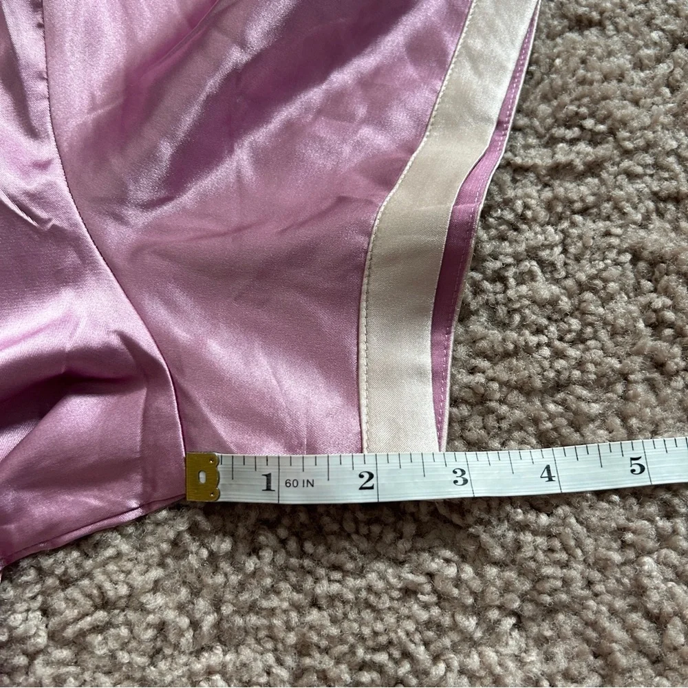 Ekouaer Pink Luxurious Soft Silk Pajama Sleepwear Set NWT Size Medium